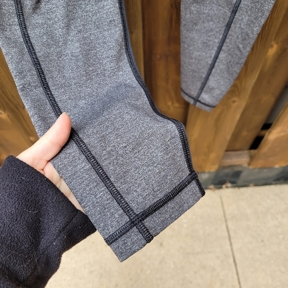 Lululemon Speed Tight V | Heathered Black / Deep Coal leggings | size 8 - Picture 8 of 16